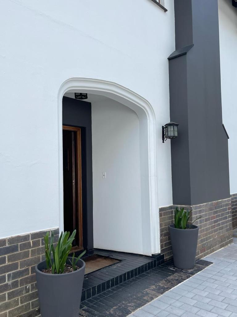 Bed and Breakfast The South Way Johannesburg Exterior foto
